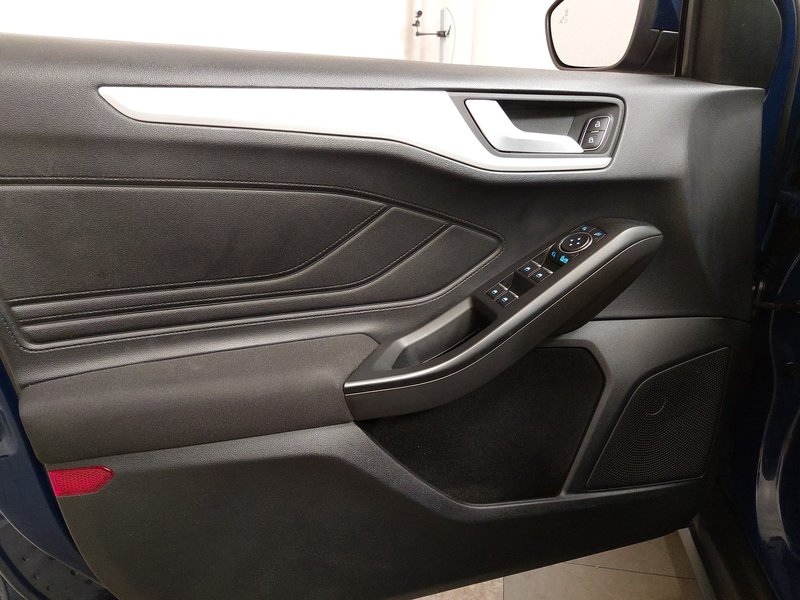 Ford Focus 1.5 EcoBlue automatik Cool&Connect • ACC • bežično punjenje — 5