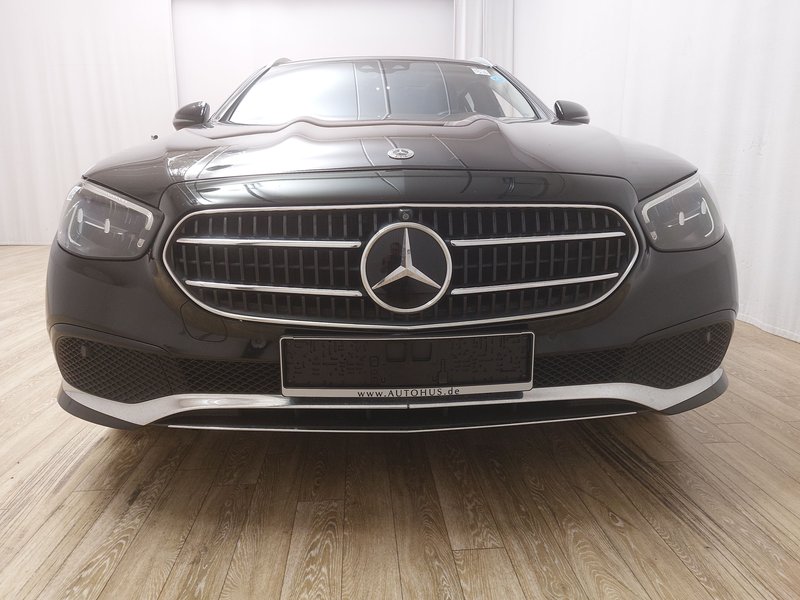 Mercedes-Benz E 300 de karavan automatik Avantgarde • 360° kamera • ACC — 10