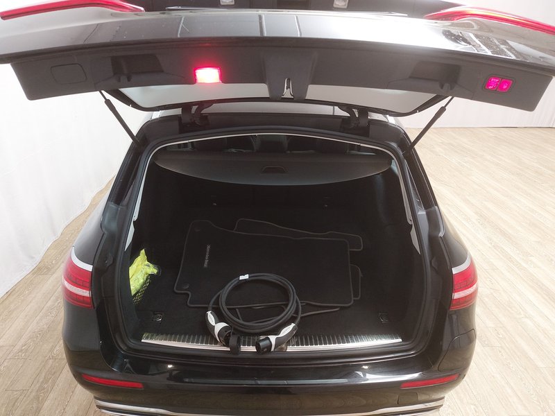 Mercedes-Benz E 300 de karavan automatik Avantgarde • 360° kamera • ACC — 17