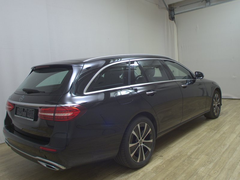 Mercedes-Benz E 300 de karavan automatik Avantgarde • 360° kamera • ACC — 4