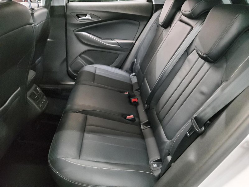 Opel Grandland X 2.0 D automatik Innovation • ACC • AHK — 13