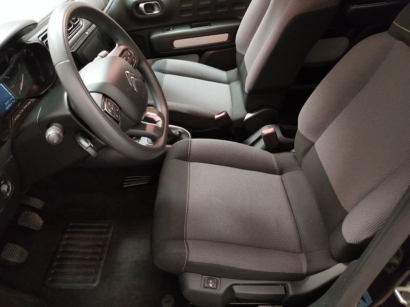 Citroën C3 1.2 PureTech Style • Full LED — 6