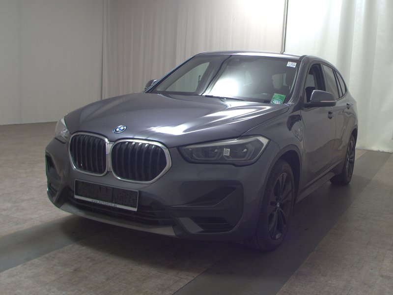 BMW X1 xDrive25e automatik Advantage • Full LED • AHK — 2