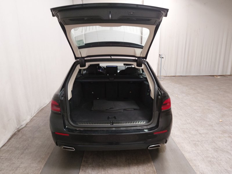 BMW 520d Touring automatik • ACC • AHK — 15