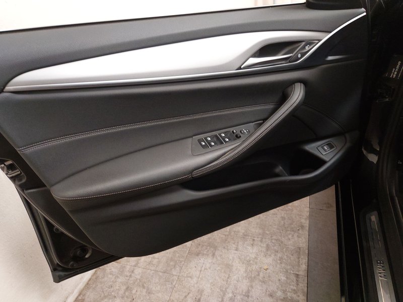 BMW 520d Touring automatik • ACC • AHK — 5