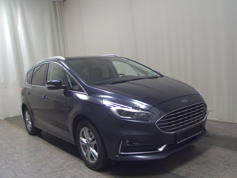 Ford S-Max 2.0 EcoBlue Titanium • LED — 3