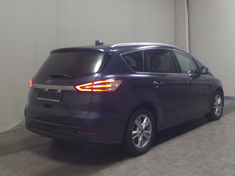 Ford S-Max 2.0 EcoBlue Titanium • LED — 4