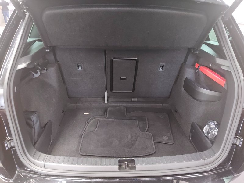 Škoda Karoq 2.0 TDI 4x4 SportLine automatik • LED • digitalni instrumenti — 12