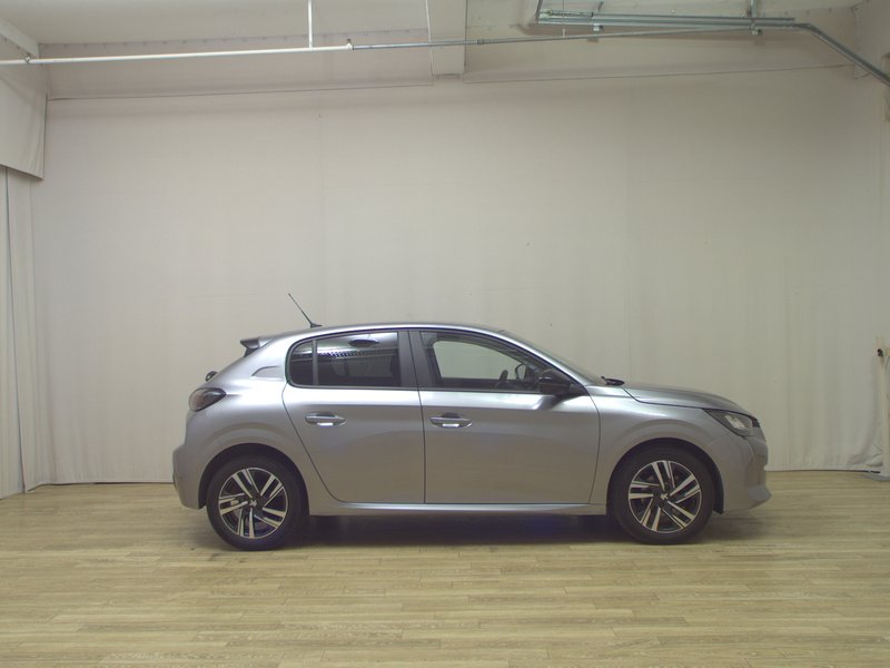 Peugeot 208 PureTech 75 Active Pack • LED