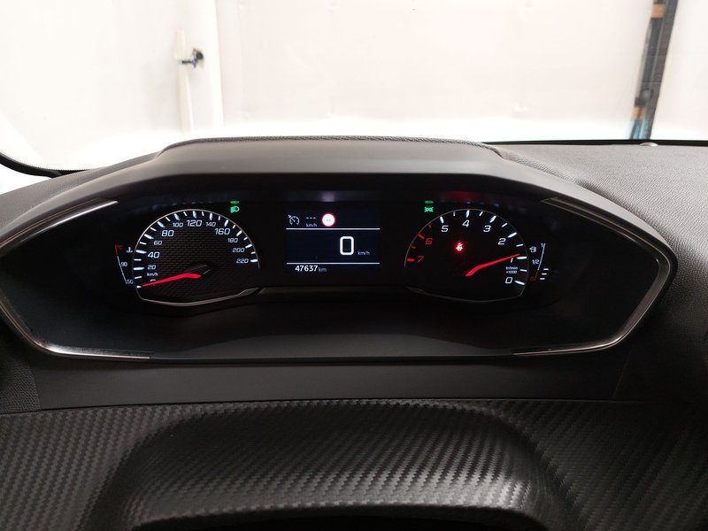 Peugeot 208 PureTech 75 Active Pack • LED — 21