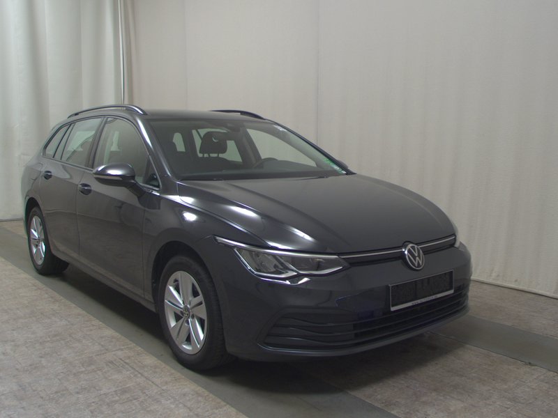 Volkswagen Golf 8 Variant 2.0 TDI automatik Life • ACC • Full LED — 3