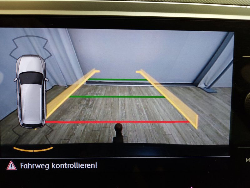 Volkswagen Passat 2.0 TDI Comfortline automatik • ACC • LED — 15