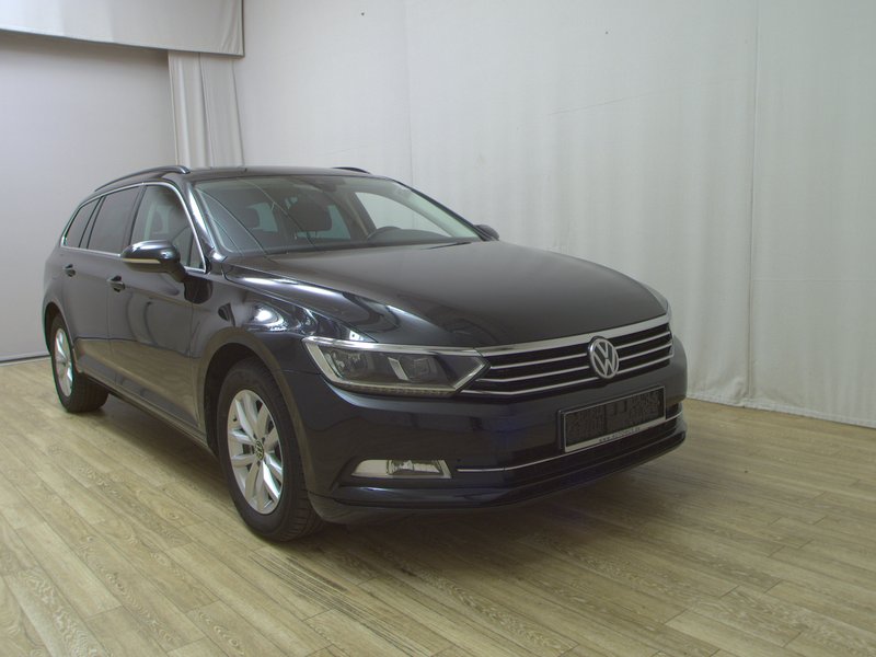 Volkswagen Passat 2.0 TDI Comfortline automatik • ACC • LED — 3