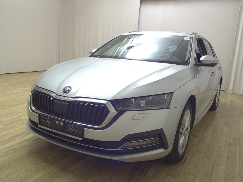 Škoda Octavia Combi 2.0 TDI Selection automatik • HUD • LED — 2