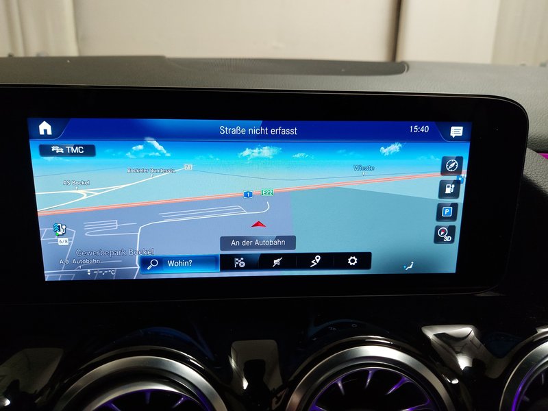 Mercedes-Benz EQA 250 Progressive • ACC • Full LED — 21