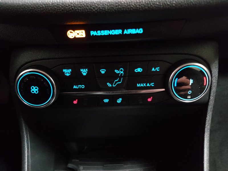 Ford Fiesta 1.0 EcoBoost Titanium • LED — 19