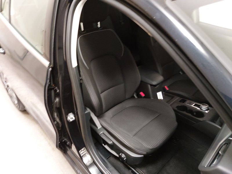 Ford Focus Turnier 1.5 EcoBlue Titanium automatik • AHK • LED — 10