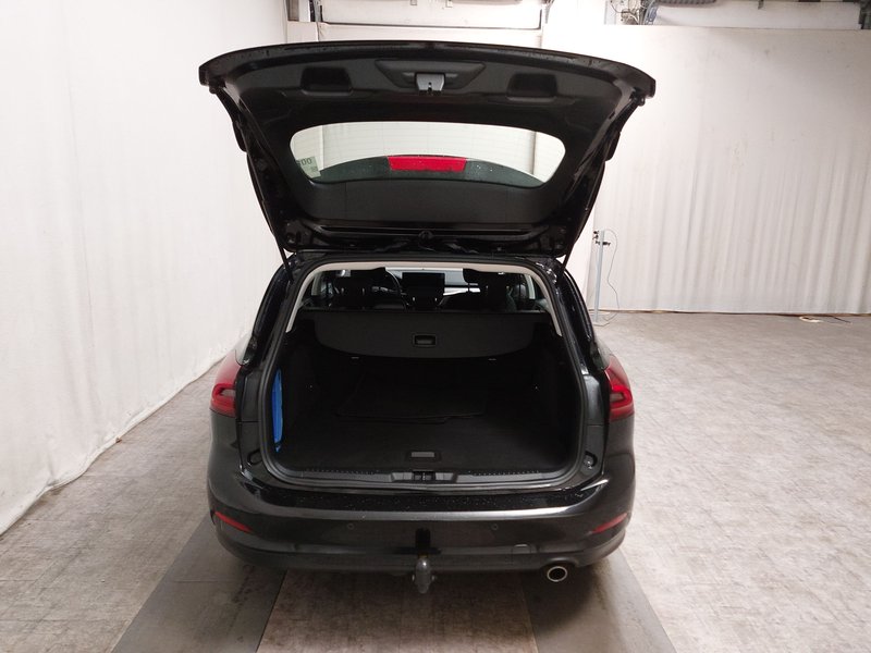 Ford Focus Turnier 1.5 EcoBlue Titanium automatik • AHK • LED — 15