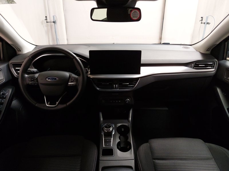 Ford Focus Turnier 1.5 EcoBlue Titanium automatik • AHK • LED — 16