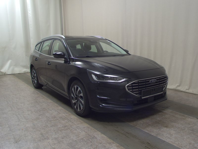 Ford Focus Turnier 1.5 EcoBlue Titanium automatik • AHK • LED — 3