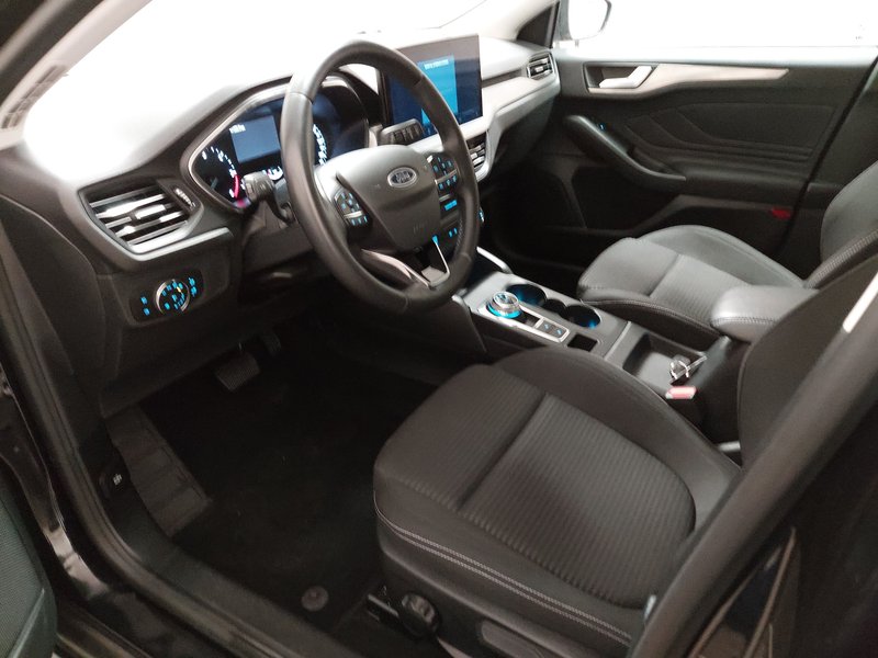 Ford Focus Turnier 1.5 EcoBlue Titanium automatik • AHK • LED — 6