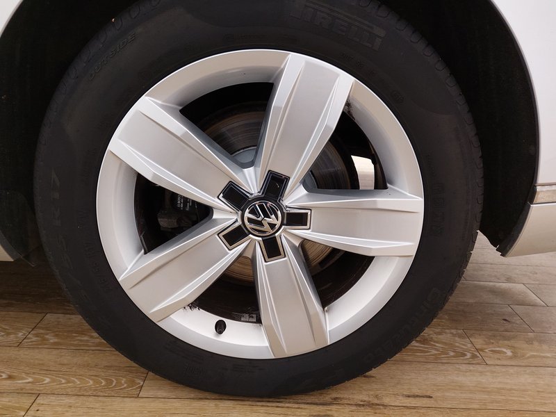 Volkswagen Passat Variant 2.0 TDI Elegance automatik • ACC • LED — 8