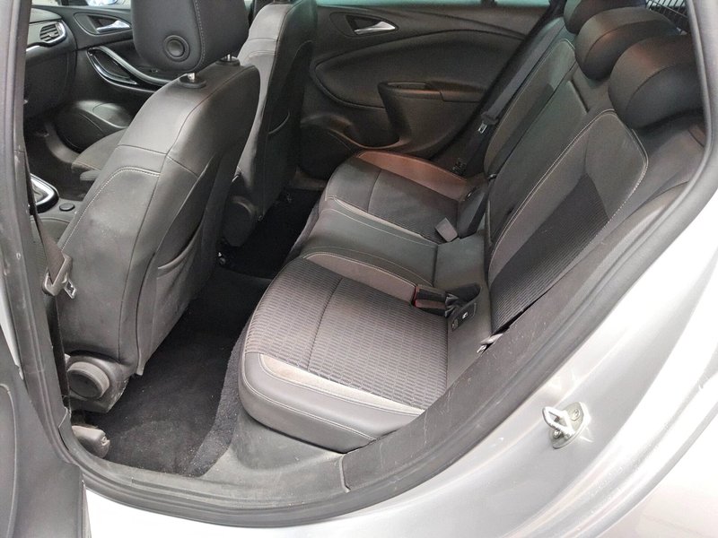 Opel Astra ST 1.5 D Elegance automatik • panorama • LED — 13