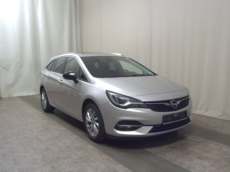 Opel Astra ST 1.5 D Elegance automatik • panorama • LED — 3