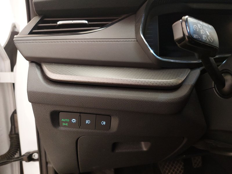 Škoda Octavia Combi 1.0 TSI automatik Ambition • Full LED — 7