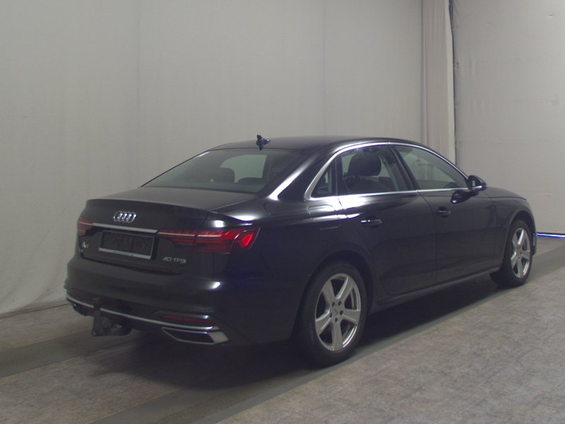 Audi A4 40 TFSI advanced • ACC • LED — 4