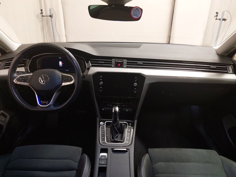 Volkswagen Passat Variant GTE 1.4 TSI automatik • HUD • bežično punjenje — 13