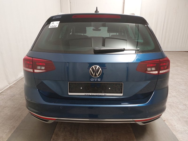 Volkswagen Passat Variant GTE 1.4 TSI automatik • HUD • bežično punjenje — 14