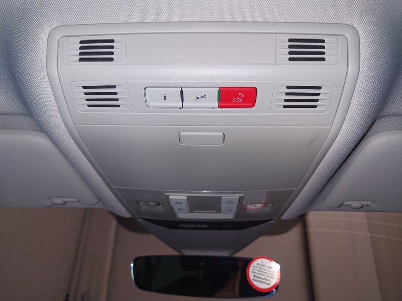 Volkswagen Passat Variant GTE 1.4 TSI automatik • HUD • bežično punjenje — 16