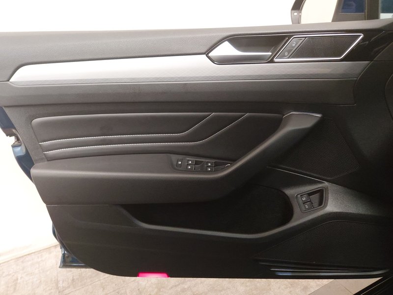 Volkswagen Passat Variant GTE 1.4 TSI automatik • HUD • bežično punjenje — 5