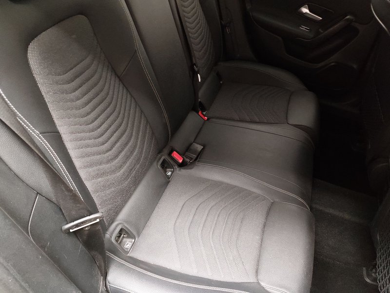 Mercedes-Benz A 250 e automatik • LED • navigacija — 12