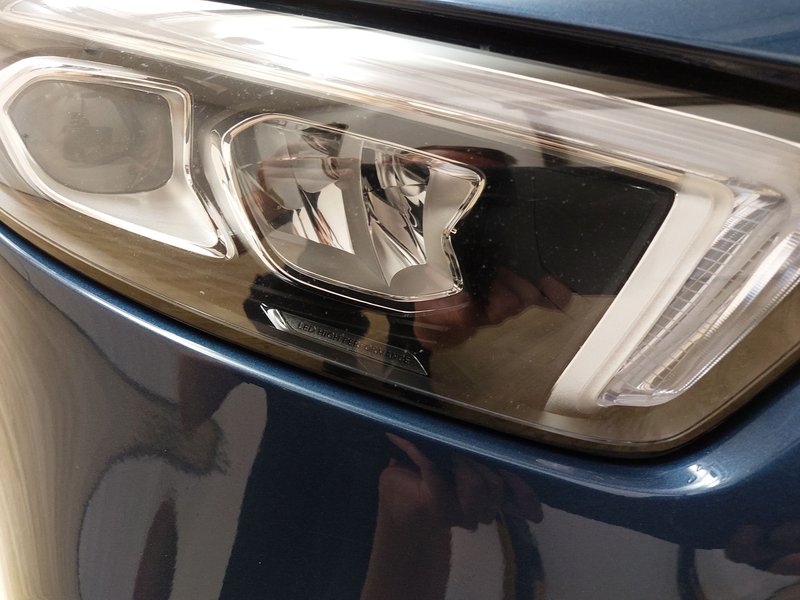 Mercedes-Benz A 250 e automatik • LED • navigacija — 17