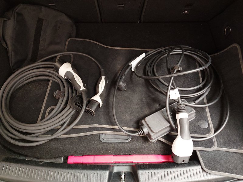 Mercedes-Benz A 250 e automatik • LED • navigacija — 18