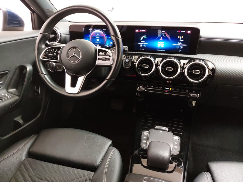 Mercedes-Benz A 250 e automatik • LED • navigacija — 20