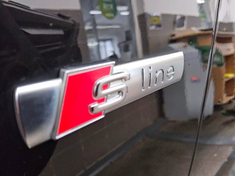 Audi Q5 50 TFSI e quattro S line automatik • ACC • navigacija — 12