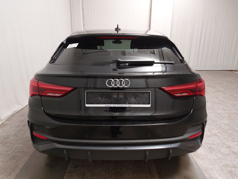 Audi Q3 Sportback 45 TFSI e automatik S line • ACC • LED — 14