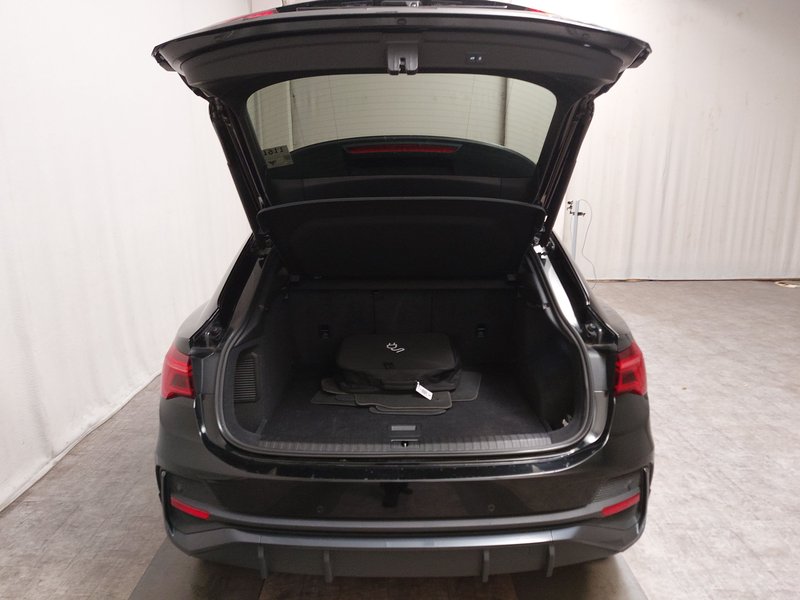 Audi Q3 Sportback 45 TFSI e automatik S line • ACC • LED — 15