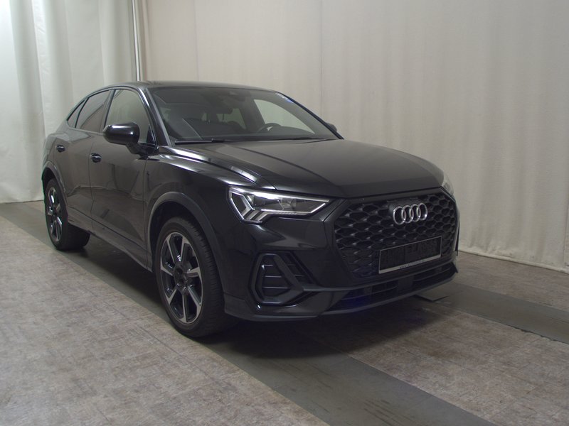 Audi Q3 Sportback 45 TFSI e automatik S line • ACC • LED — 3