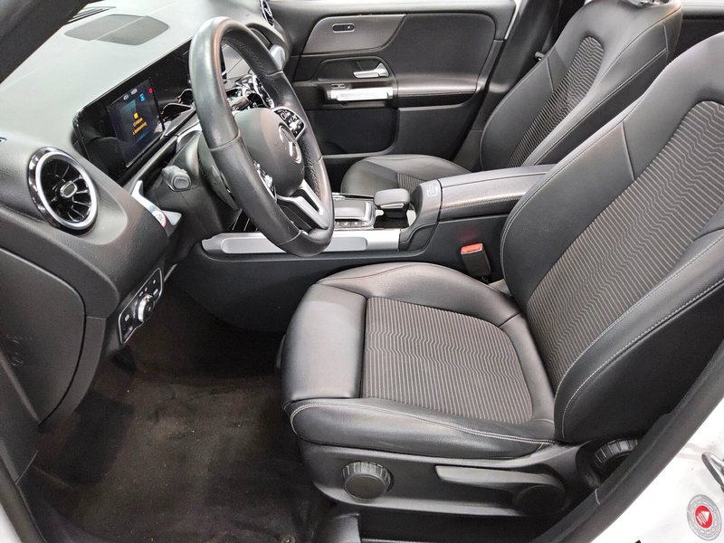 Mercedes-Benz GLB 200 d automatik Progressive • panorama • LED — 9