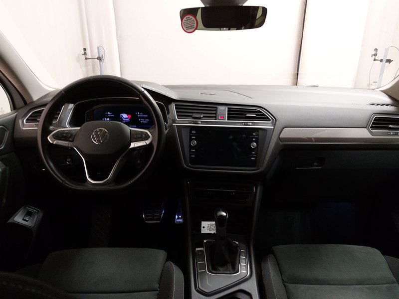 VW Tiguan Allspace 2.0 TDI automatik Life • ACC • HUD — 18