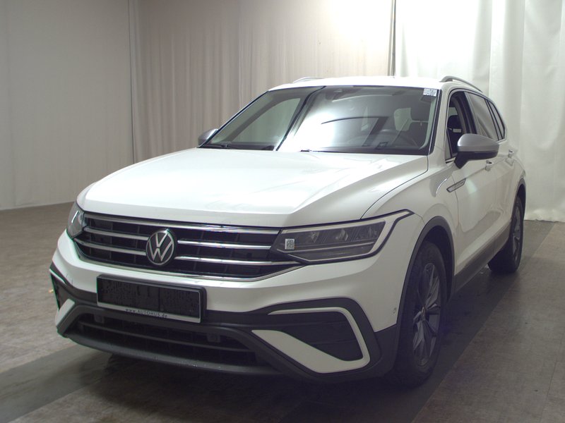 VW Tiguan Allspace 2.0 TDI automatik Life • ACC • HUD — 2