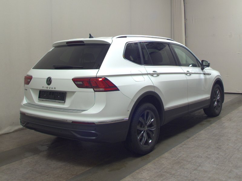 VW Tiguan Allspace 2.0 TDI automatik Life • ACC • HUD — 4