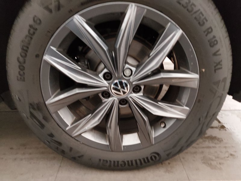 VW Tiguan Allspace 2.0 TDI automatik Life • ACC • HUD — 8