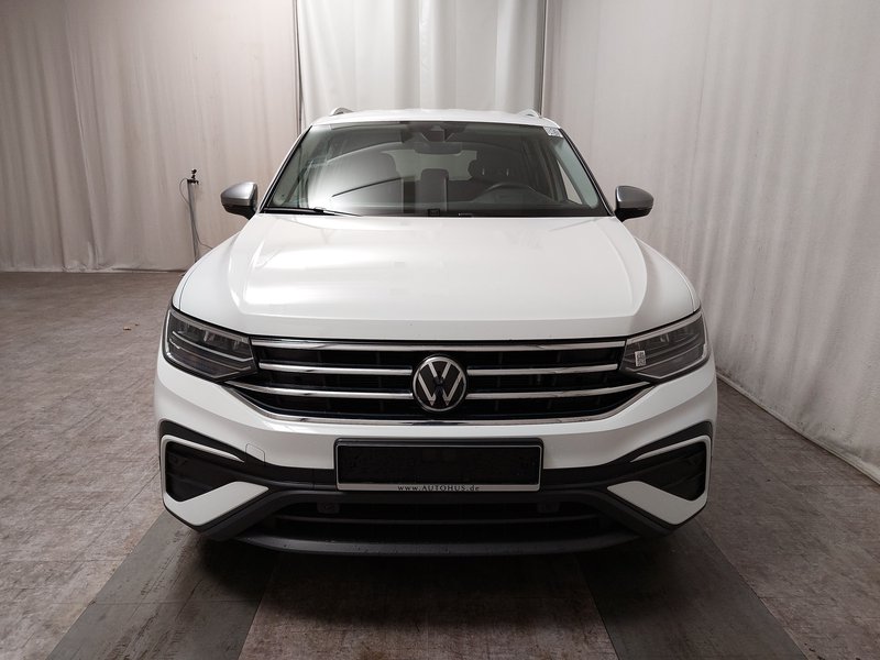 VW Tiguan Allspace 2.0 TDI automatik Life • ACC • HUD — 9