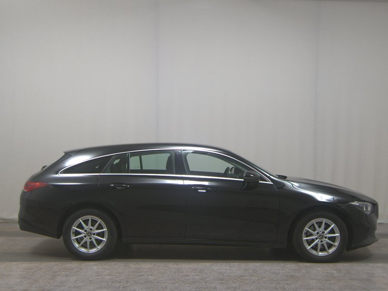 Mercedes-Benz CLA 180 d Shooting Brake automatik Progressive • LED
