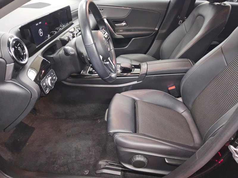 Mercedes-Benz CLA 180 d Shooting Brake automatik Progressive • LED — 9